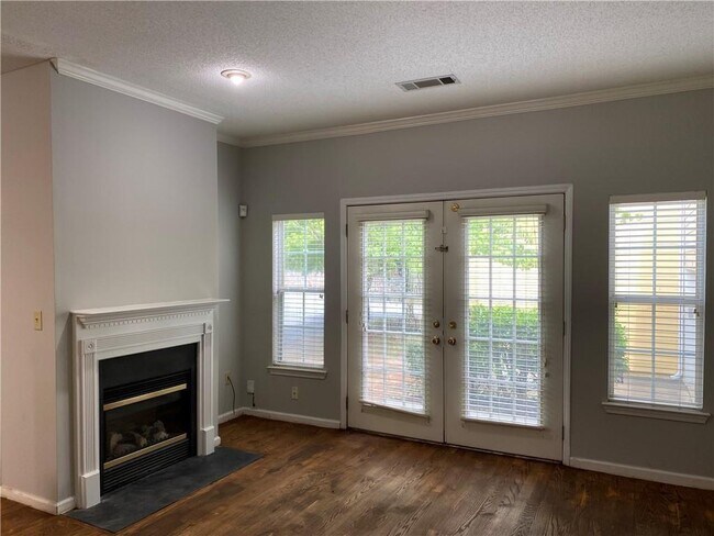 Foto del edificio - 1731 Pryor Cir SW