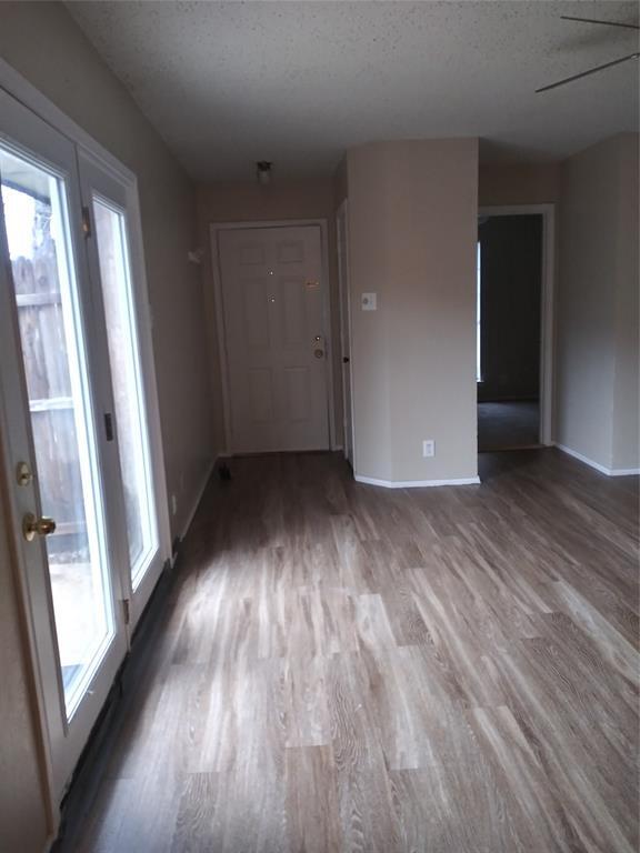 Building Photo - 603 Gardenview Cir