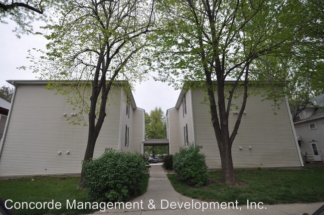 Foto del edificio - 2335-2343 Street 2403-2412 W St
