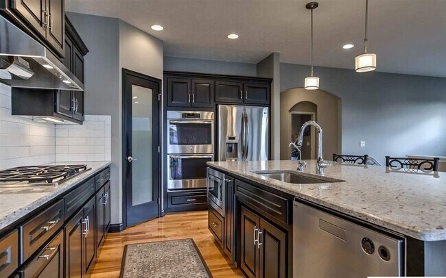 Foto del edificio - 17533 Adams St