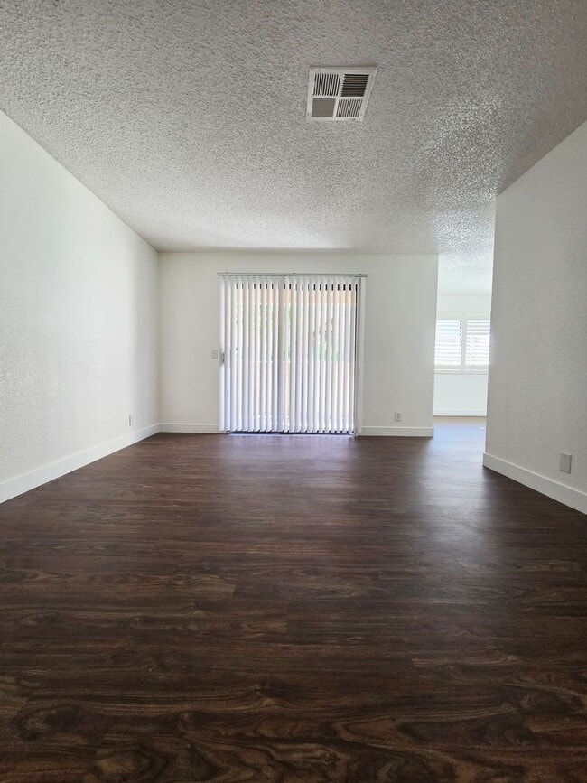 Building Photo - 3151 N Soaring Gulls Dr
