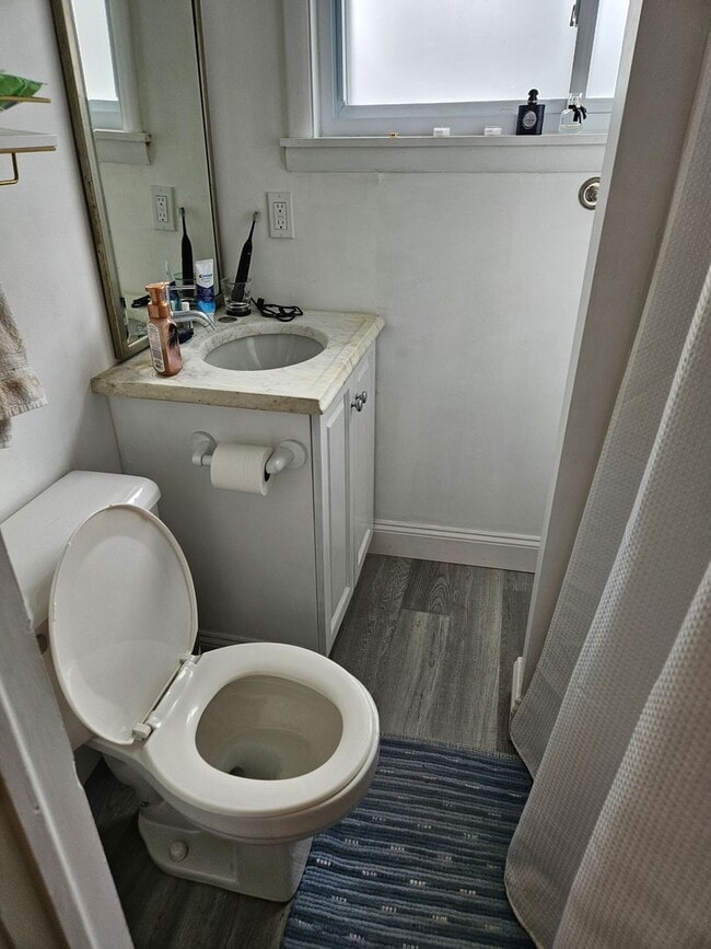 Foto del edificio - 312 E Genesee St