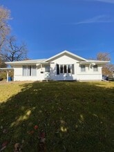 Building Photo - 315 Miller Ave