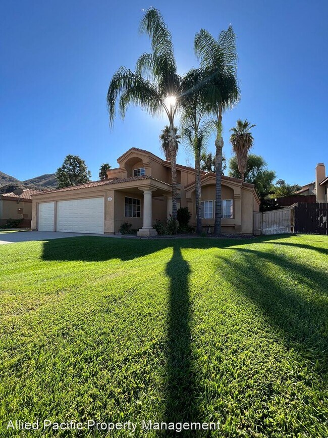 Building Photo - 4 br, 3 bath House - 2125 Cordillera Ave.