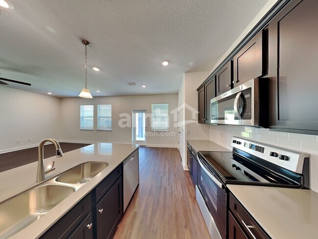 Foto del edificio - 2572 Sunrise Landing Loop