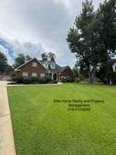 Building Photo - 111 Weatherstone Pl