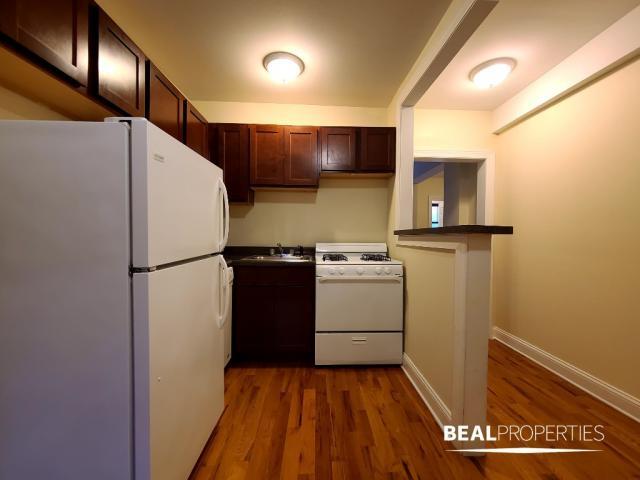 Foto del edificio - 0 bedroom in CHICAGO IL 60610