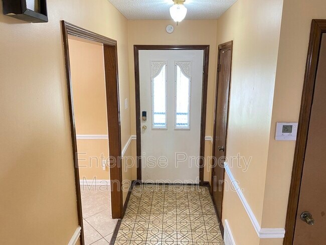 Foto del edificio - 6603 Chesapeake Dr