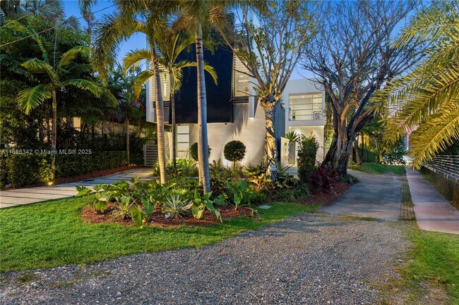 Foto del edificio - 440 S Hibiscus Dr