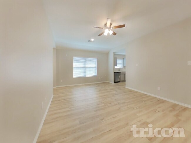 Foto del edificio - 17588 Rosewood Manor Ln