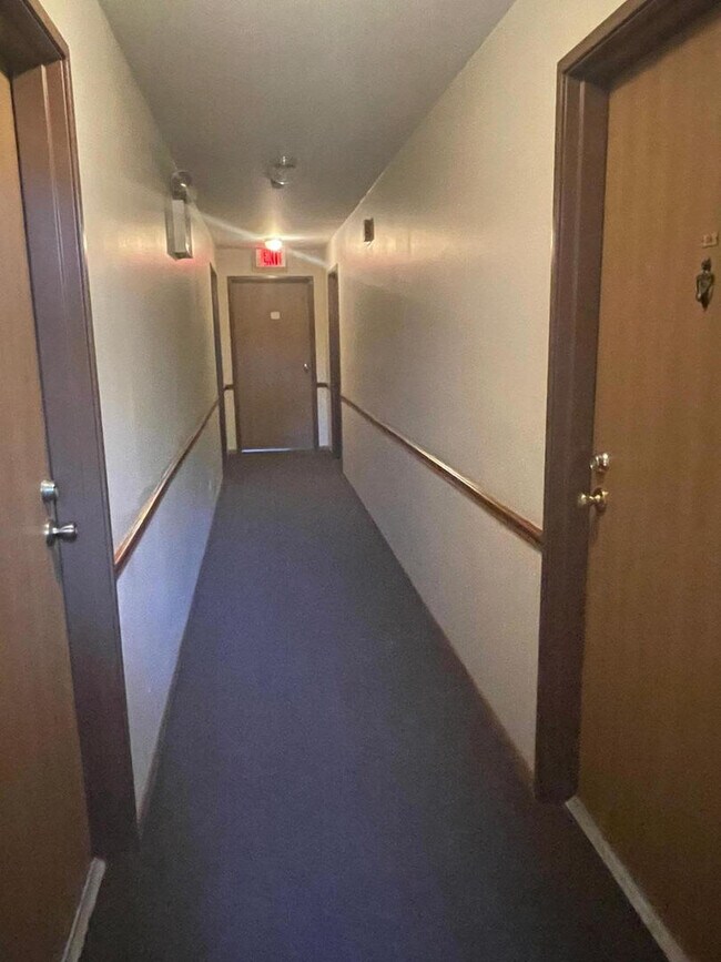 Foto del edificio - 820 N Lakeside Dr