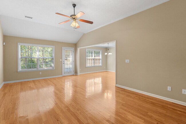 Foto del edificio - 228 Full Cir Dr