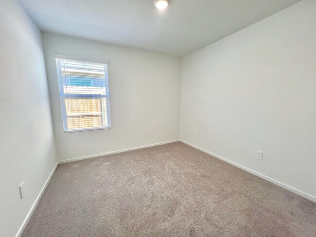 Foto del edificio - 3023 Mallorca Dr