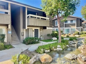 Building Photo - 54 Streamwood