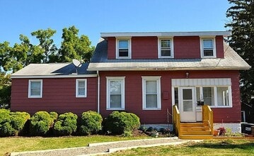 Building Photo - 122 Beechwood Ave