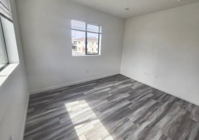 Building Photo - 6824 Ben Ave