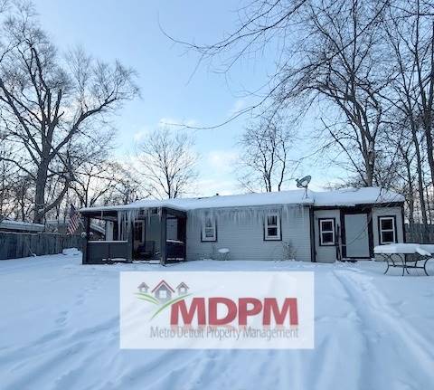 Building Photo - 9726 Log Cabin Trl
