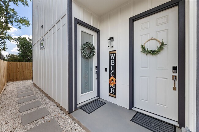 Foto del edificio - 3516 Noah St