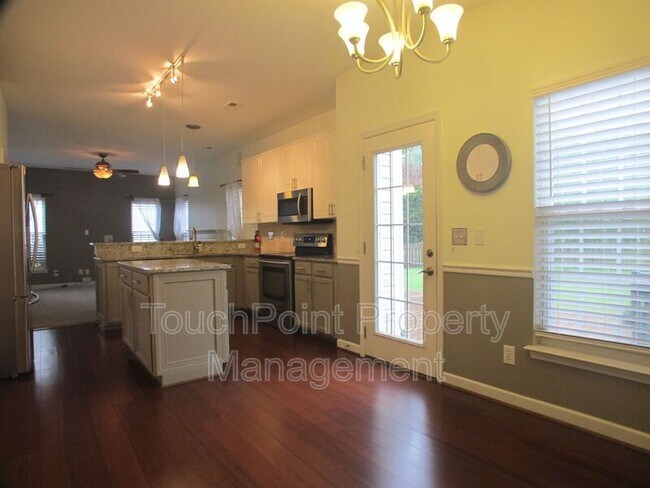 Building Photo - 11704 Borchetta Dr