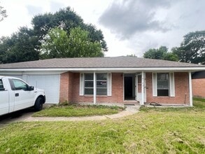 Building Photo - 6723 Ridgeway Dr