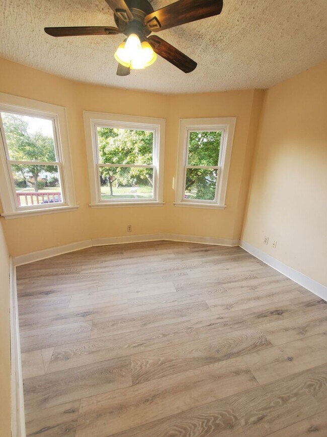 Foto del edificio - 4732-4734 N 30th St. (Duplex)