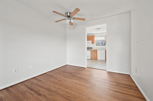 Foto del edificio - 122 Sycamore Ln