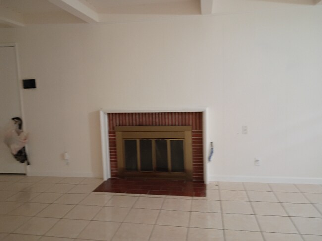 Building Photo - 5605 Layton Dr