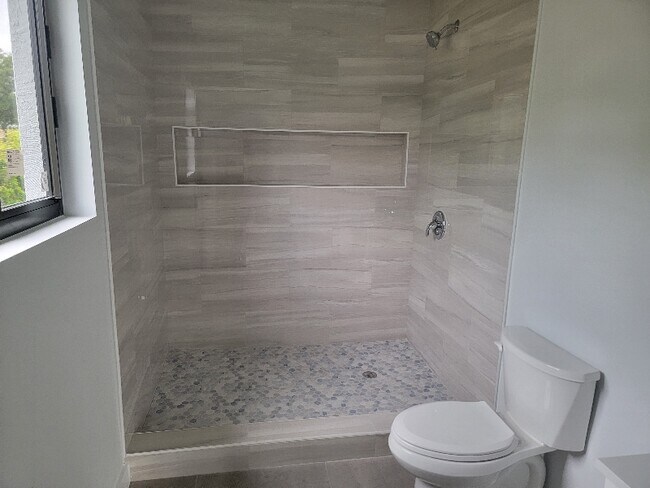 Foto del edificio - 2373 NW 3rd St