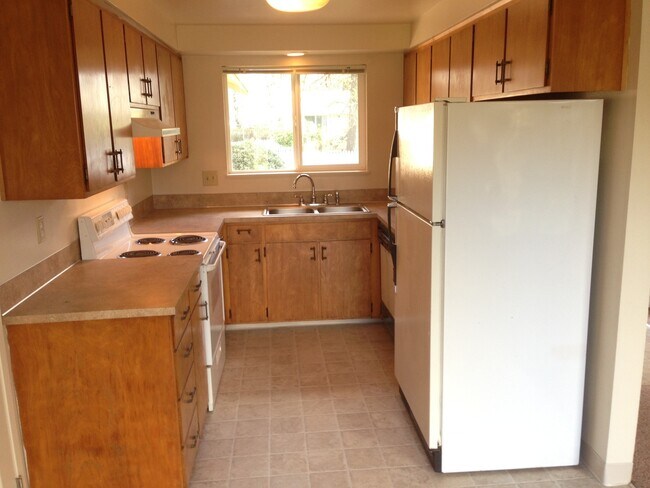 Foto del edificio - 3 bedroom home with large bonus room and f...