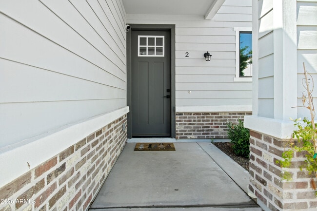 Building Photo - 2601 N 27th St