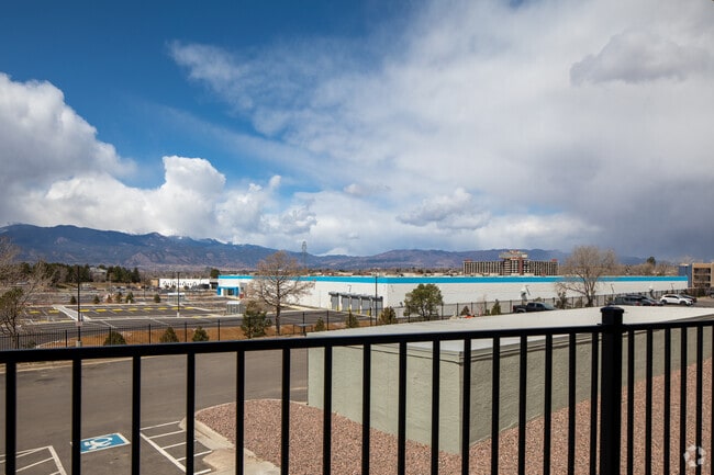 2BR, 2BA - 960SF - Parc at Prairie Grass