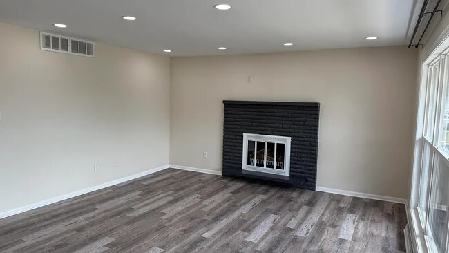 Foto del edificio - 1310 Orchard Dr