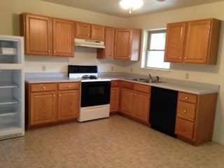 Building Photo - 112 Blue Spruce Ln