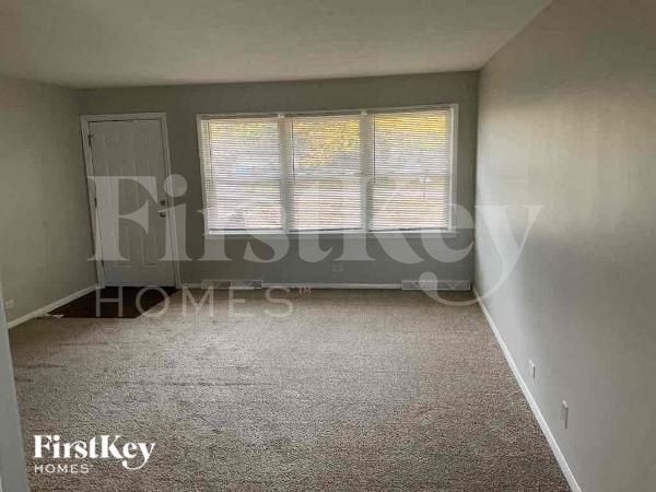 Foto del edificio - 1355 S Oakland Ave