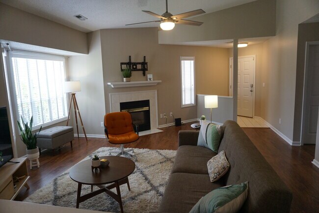 Foto del edificio - 603 Spring Forest Rd