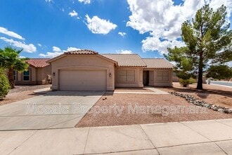 Building Photo - 1245 E Waterview Pl