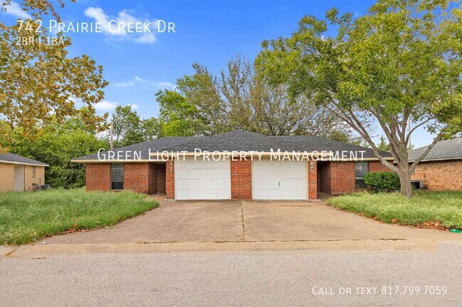 Foto del edificio - 742 Prairie Creek Dr