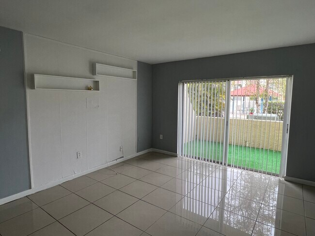 Foto del edificio - 13890 SW 90th Ave