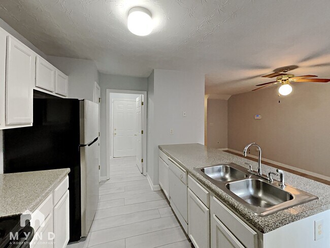 Foto del edificio - 1531 Eastern Sunrise Ln