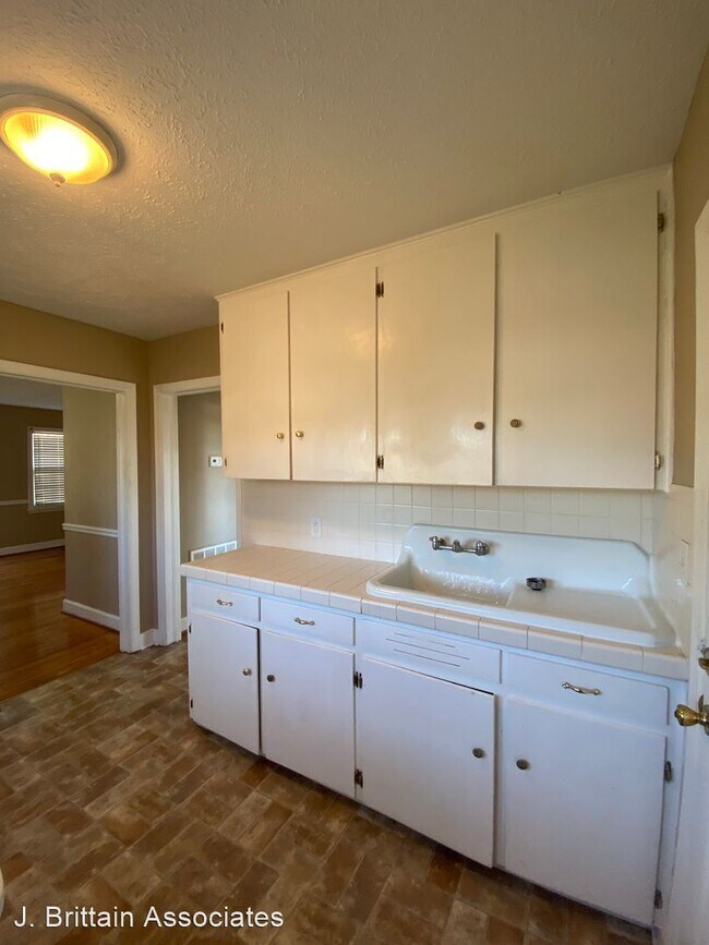 Foto del edificio - 2 br, 1 bath House - 906 E 15th Street