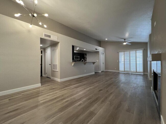 Foto del edificio - 7570 W Flamingo Rd