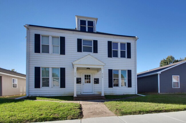 Foto del edificio - Adams House