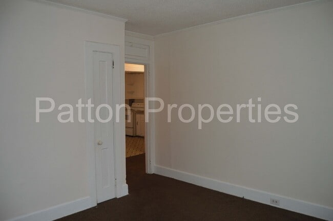 Building Photo - 1401 Kinderway &amp; 4300-4302 Wentworth -...