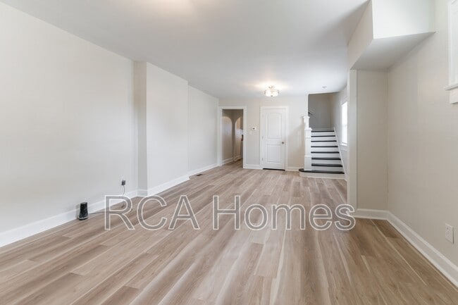 Building Photo - 1603 Villa Ave