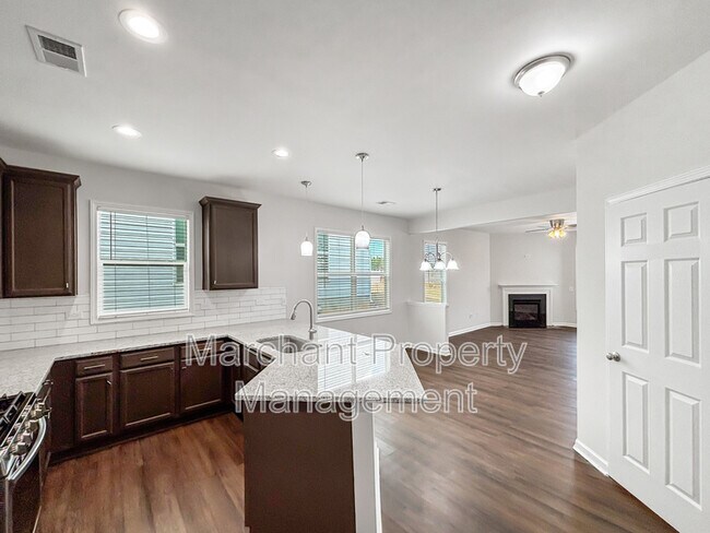 Foto del edificio - 6 Ashborne Ln