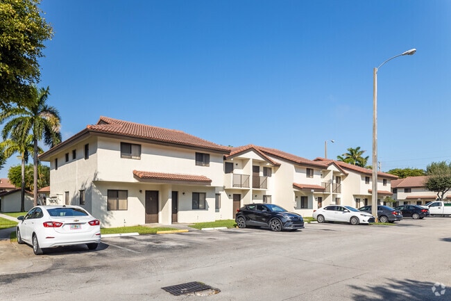 Building Photo - Midway Point Apartments