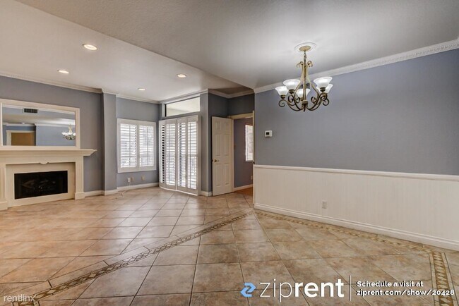 Foto del edificio - 2 br, 1.5 bath Condo - 601 North Kenwood S...