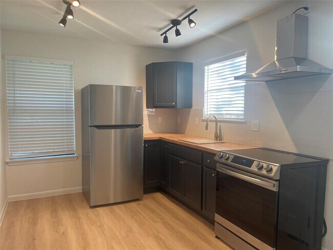 Foto del edificio - 2603 Lilac St