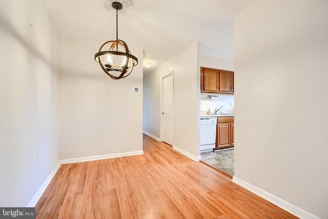 Foto del edificio - 130 Royal Oak Dr