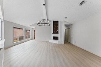 Building Photo - 16218 Olive Glen Dr
